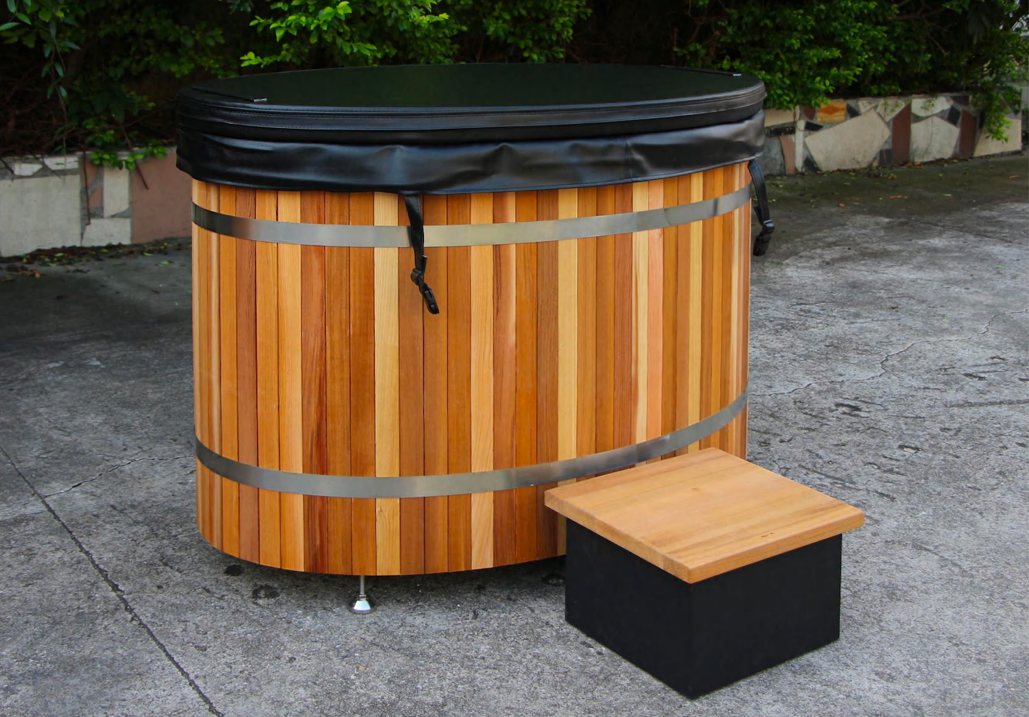 Oval Wood Tub Ice Bath