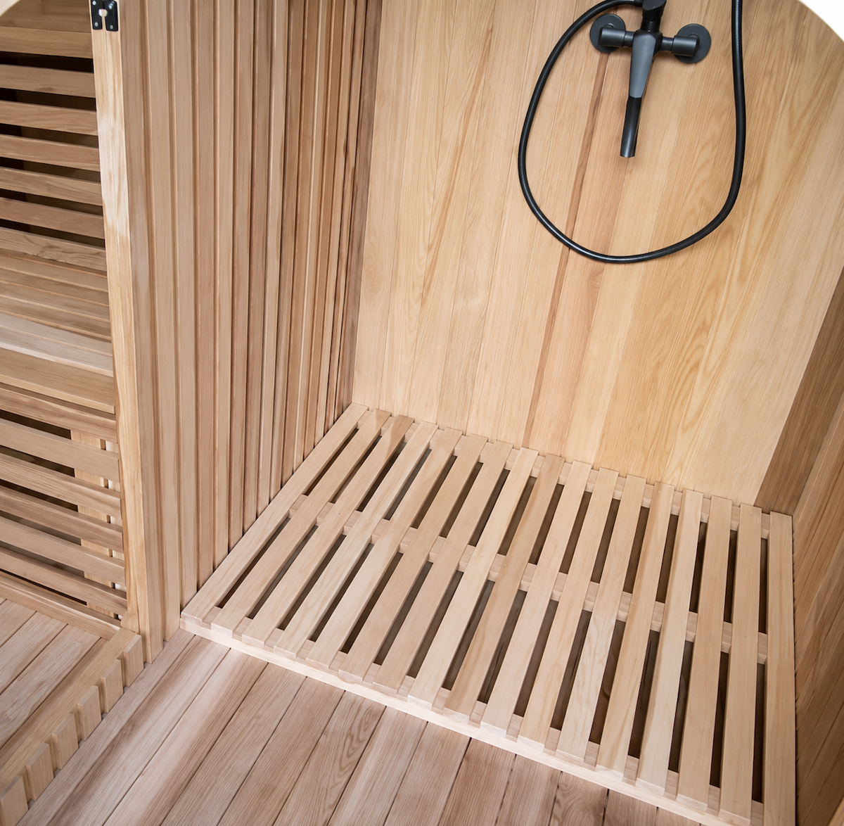 Outdoor Cabin Sauna with Shower — Red Cedar / Thermo Pine Wood | 3-4 Person